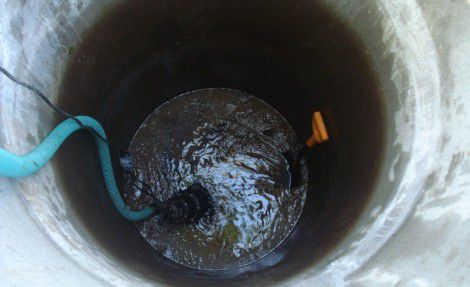 В Боровском районе житель Молдовы погиб при очистке колодца.