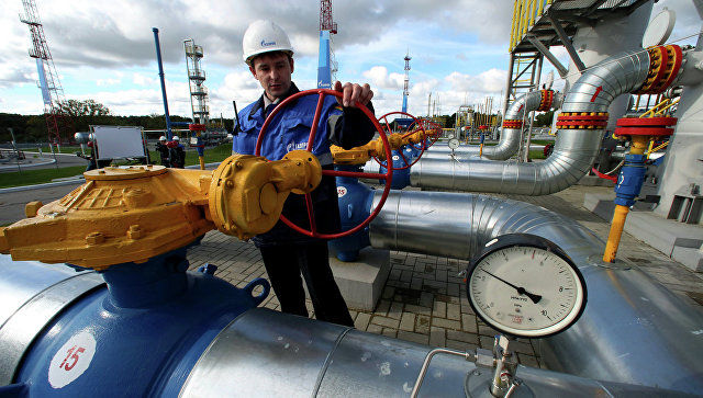 "Газпром" снизил транзит газа через Украину.