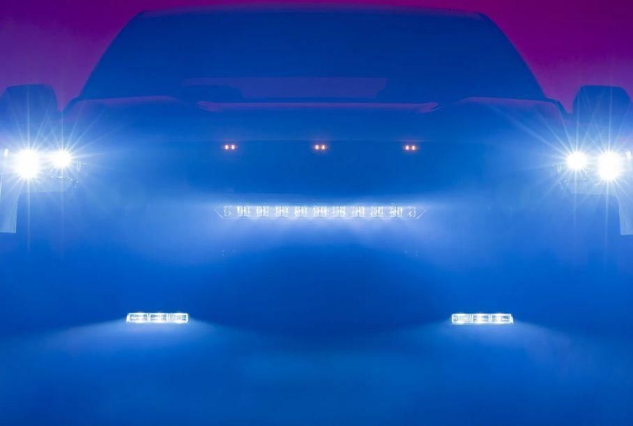 Toyota показала на видео пикап Tundra нового поколения.