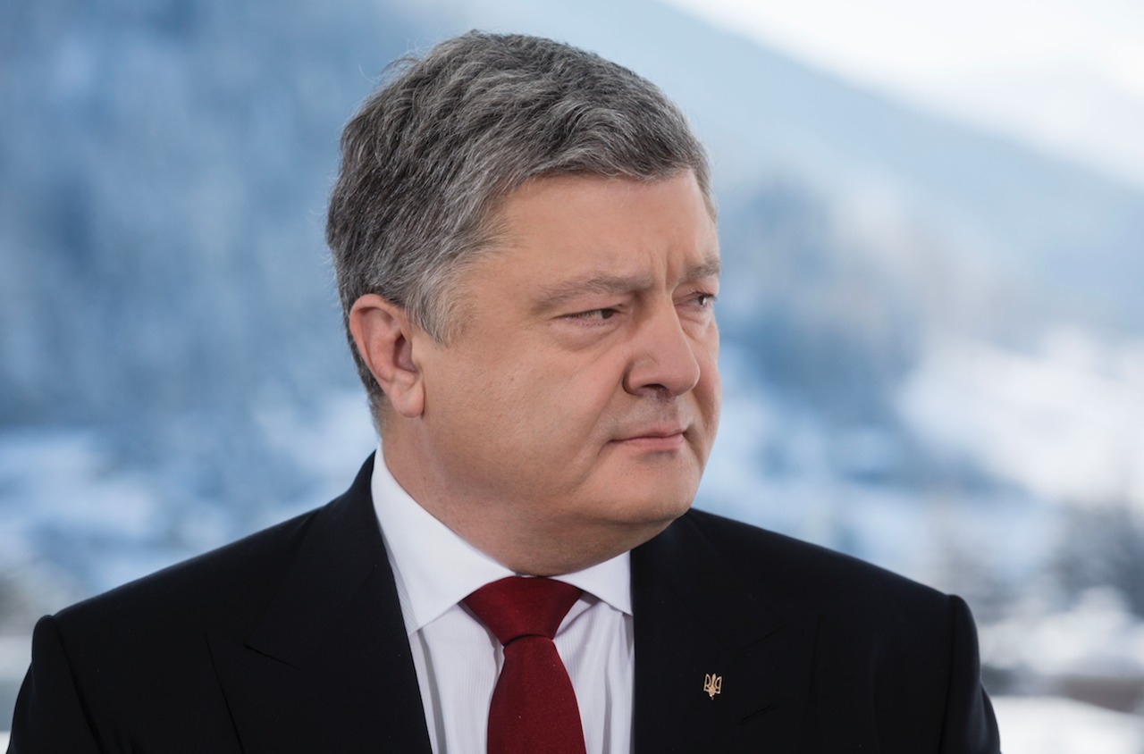 Порошенко также заявил о возможности вмешательства Москвы в выборы на Украине.