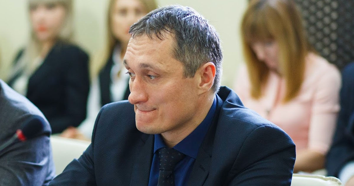 Deputatul Tarnavschi cere în instanță ca Adunarea Populară să fixeze data alegerilor.