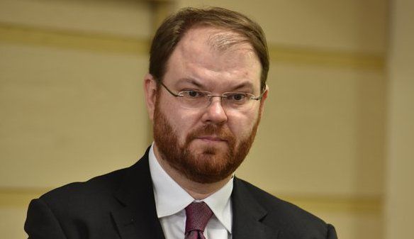Sergiu Cioclea a prezentat în cadrul ședinței Comisiei economie, buget și finanțe din 21 septembrie 2016 situația din sectorul bancar.  Foto: moldpres.md
