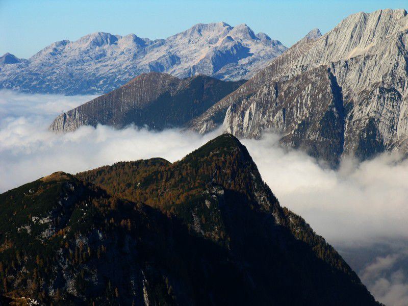 Cine este tânărul de 28 de ani care a planat peste barajul Tignes din munții Alpi.