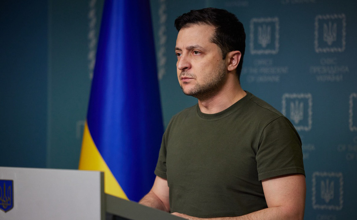Зеленский: Украина просит ЕС о присоединении по новой спецпроцедуре.