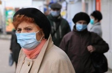 В холодное время года нужно соблюдать простые правила, которые помогут не подхватить простуду или грипп.