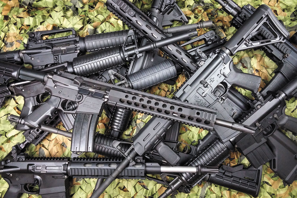 Власти Канады хотят выкупить у населения винтовки AR-15.
