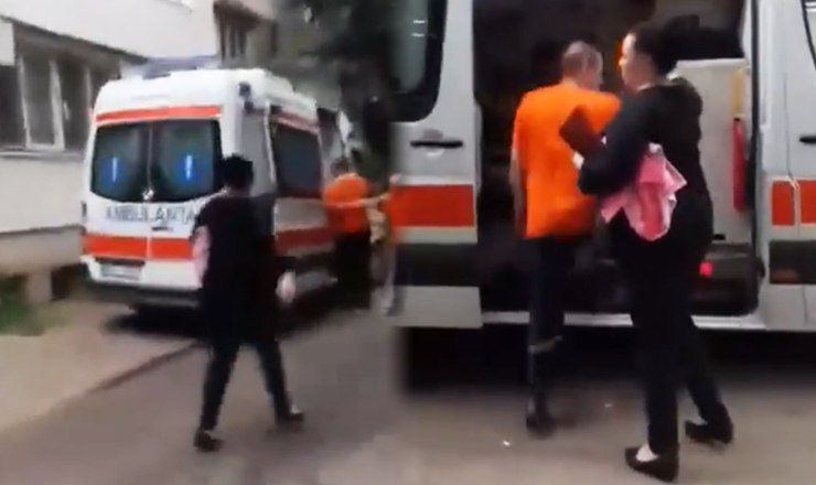 Ребенок был доставлен в больницу, для оказания помощи.