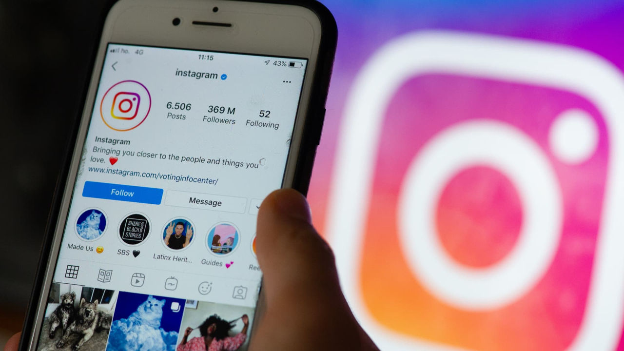 Instagram va restricționa transmisiunile live pentru conturile cu mai puțin de 1.000 de urmăritori.