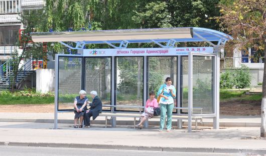 Двое жителей Удмуртии пытались украсть автобусную остановку.