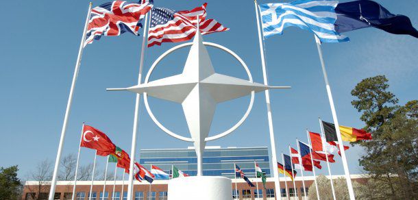 NATO ar putea crea un departament pentru combaterea propagandei ruse. Foto: bacau.net