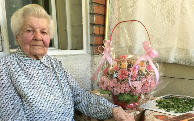 Самую долгоживущую жительницу Бухареста зовут Ольга Орлова, ей 103 года и она родилась в Молдове.