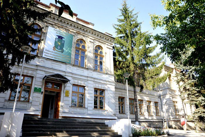Ofertele universităților: Cât costă studiile de licență în Moldova