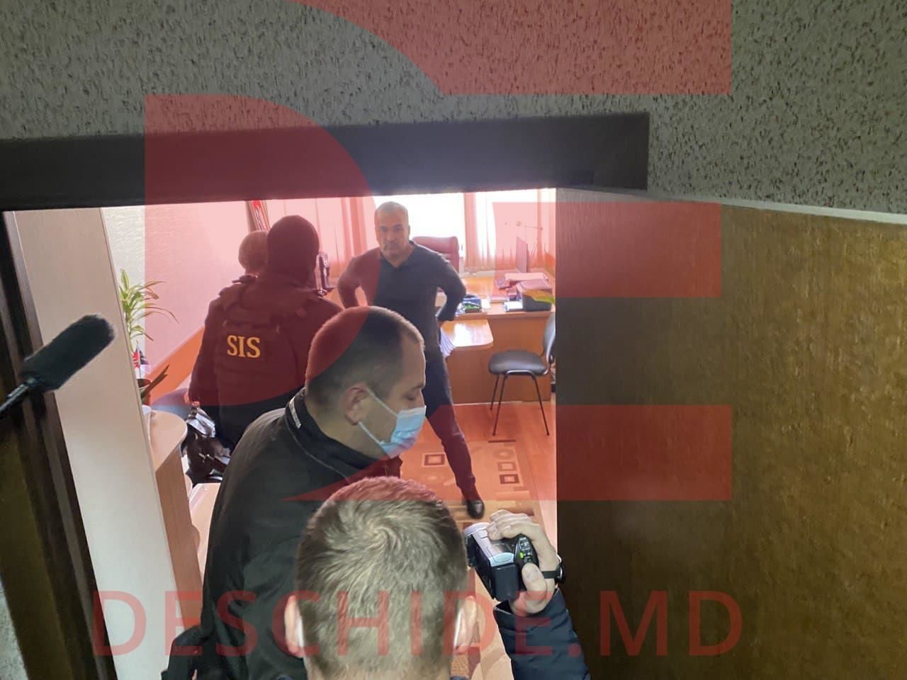 Задержанный экс-глава АП Бельц указал в декларации дом, земли и авто.