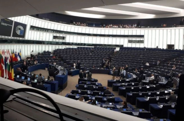 Сотрудники парламента Молдовы прошли стажировку в Европе.