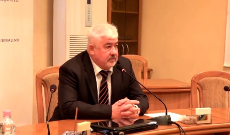 Муниципальный советник от Партии социалистов Александр Комаров.
