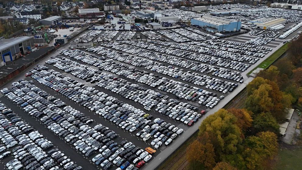 Producătorii germani de automobile se confruntă cu o criză masivă: Nimeni nu cumpără mașinile noi.