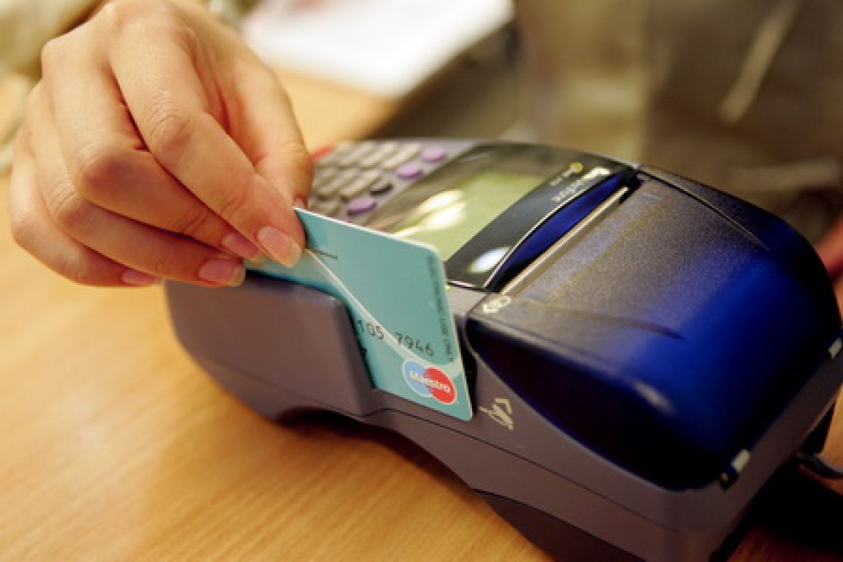 Banca s-a autosesizat și în cazul clienților aflaţi peste hotare.