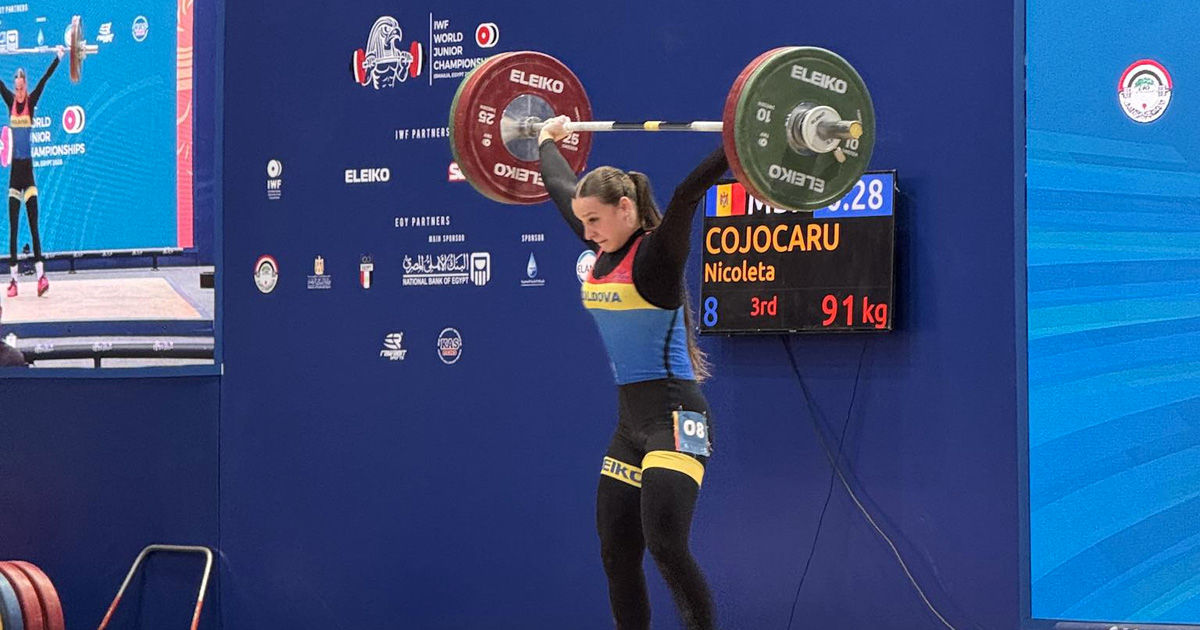 Halterofila Nicoleta Cojocaru a stabilit un record mondial și european la U-17 în proba smuls.