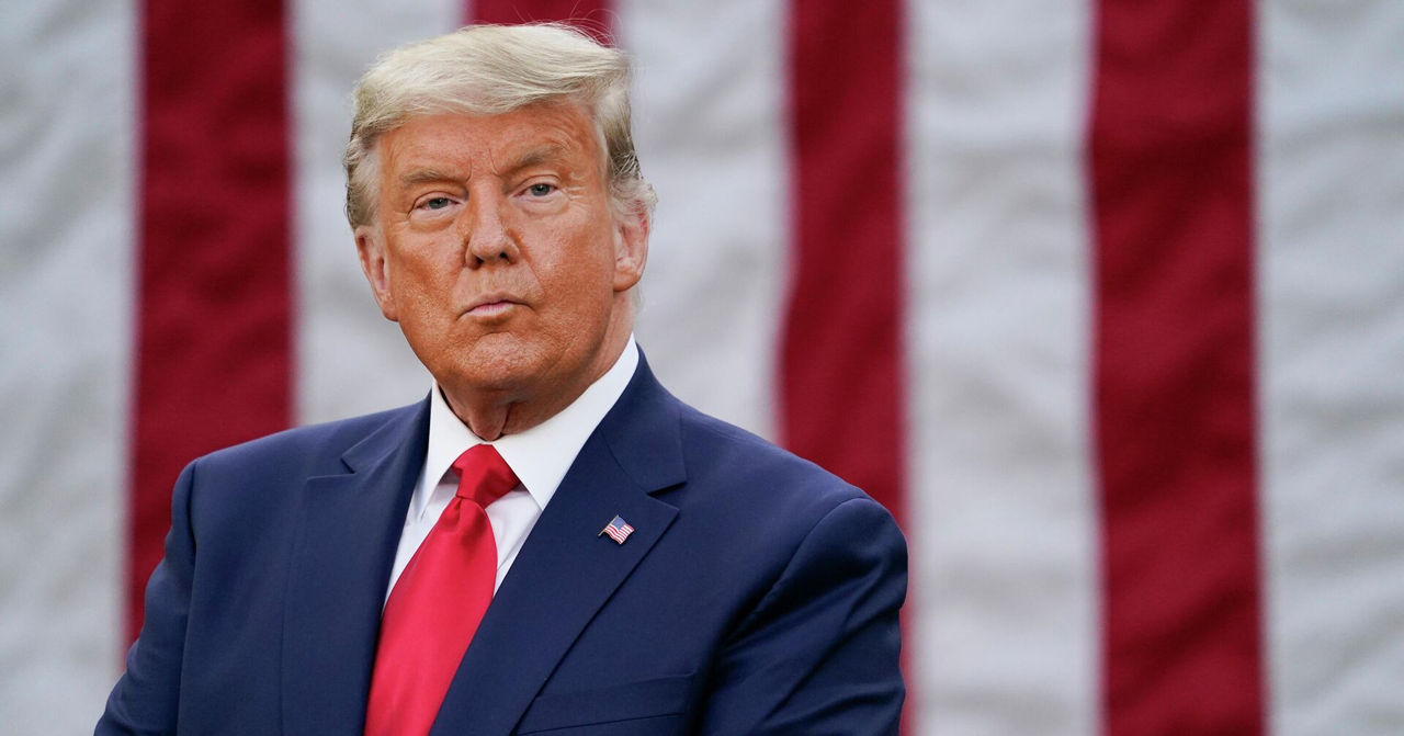 13 июня Дональду Трампу и его помощнику Уолту Науте предъявили обвинения по 37 пунктам.