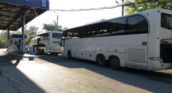 Два пассажирских автобуса задержаны на молдавской границе.