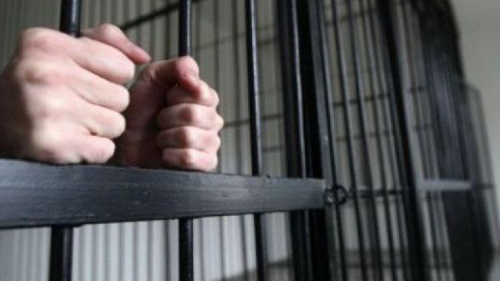 Житель Сирець, ранивший ножом сожительницу и ее ребенка, арестован на 30 суток.