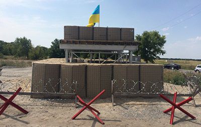 Установить такой блокпост смогут четыре человека в течение 3-4 часов.