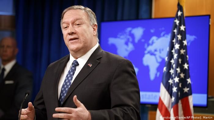 Помпео назвал США "мировым лидером" по борьбе с COVID-19.