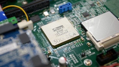 Российский компьютер «Эльбрус» будет дороже MacBook.