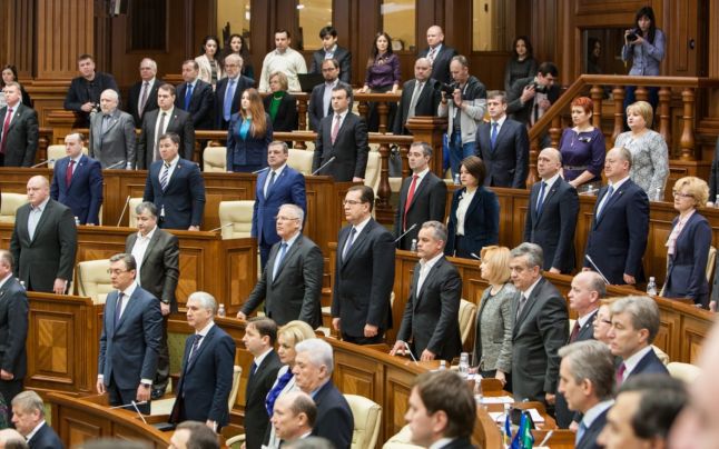 Politicienii susţin că e dreptul oamenilor să-şi exprime nemulţumirea. Foto: adevarul.md