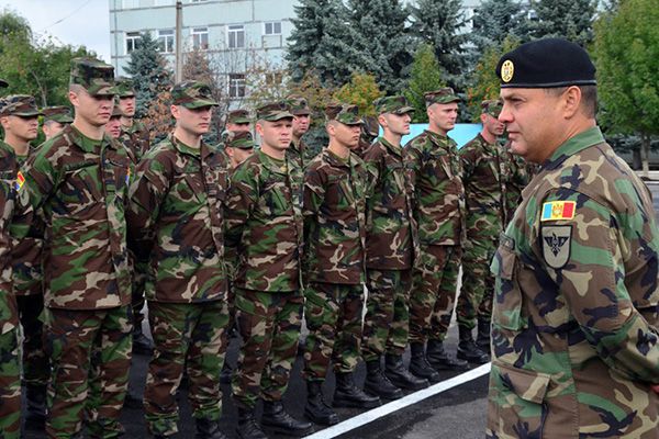 Контингент отправился к месту маневров в среду.