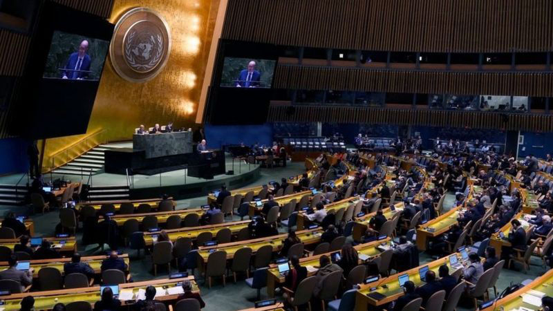 ООН приняла резолюцию с призывом к России о выводе войск из Украины.