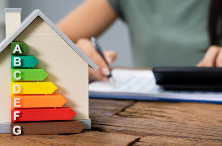 Investițiile în eficiența energetică a clădirilor pot reduce cheltuielile cu circa 120 milioane de lei.