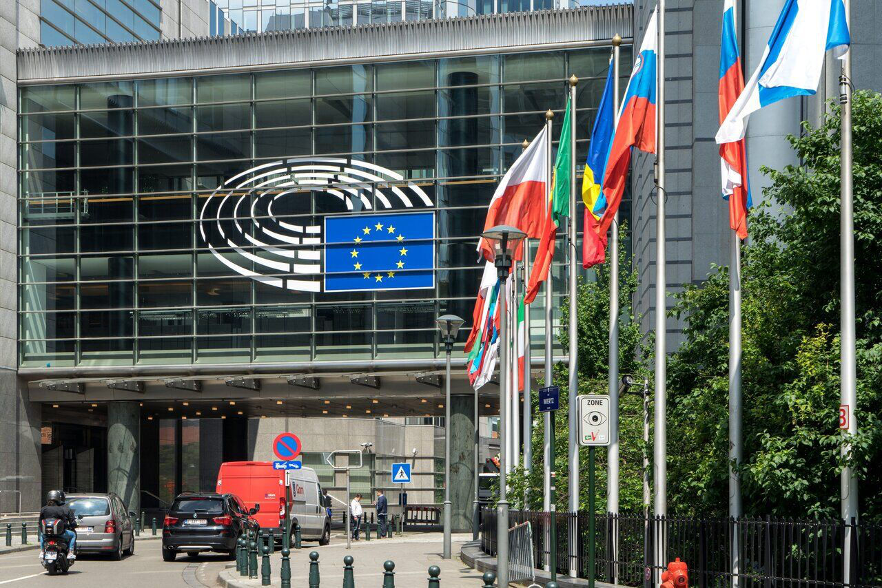 ЕК начала разбирательство из-за решения Лондона изменить договор о Brexit.