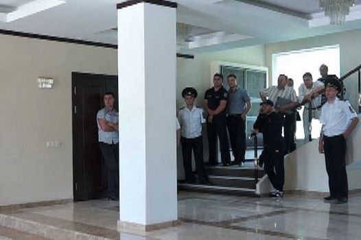 Руководство Гагаузии обвинило полицию и СИБ в потворствовании беспорядкам в Народном собрании.