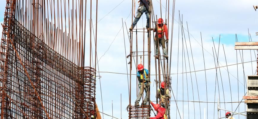 Власти выдают все меньше разрешений на строительство.