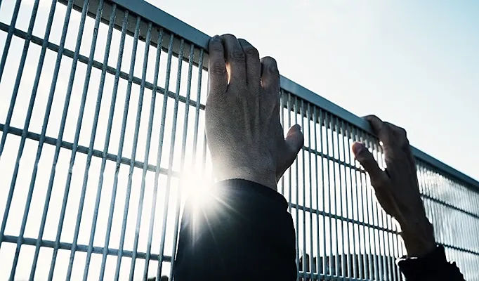 Doi deținuți au încercat să evadeze din Penitenciarul de la Cricova: Instanța le-a majorat condamnarea.