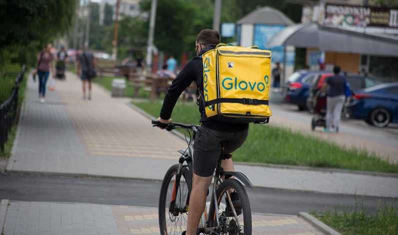 В Испании платформу Glovo оштрафовали еще на 57 млн евро.