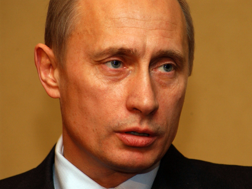 Președintele rus Vladimir Putin a demis din posturile lor 14 generali ai organelor de forță.