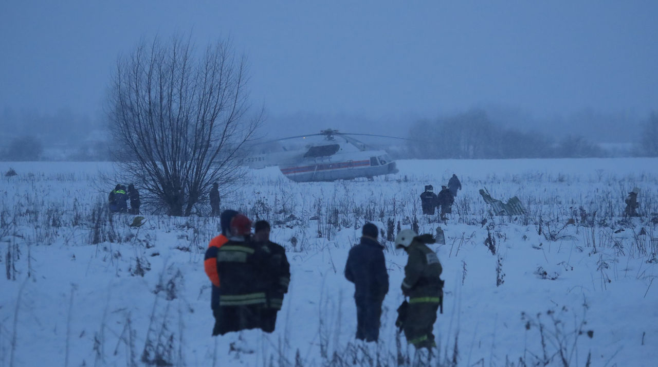 С момента крушения Ан-148 прошло уже больше 12 часов.