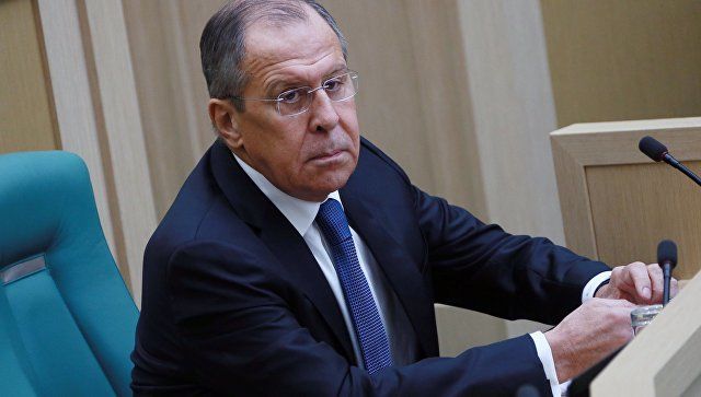 Он уточнил, что американские дипломаты участвуют "в митингах оппозиционных партий, в том числе и несистемных".