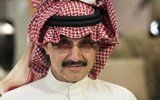 Gigantul saudit Aramco va cheltui 300 de miliarde de dolari pentru menţinerea producţiei de petrol. 