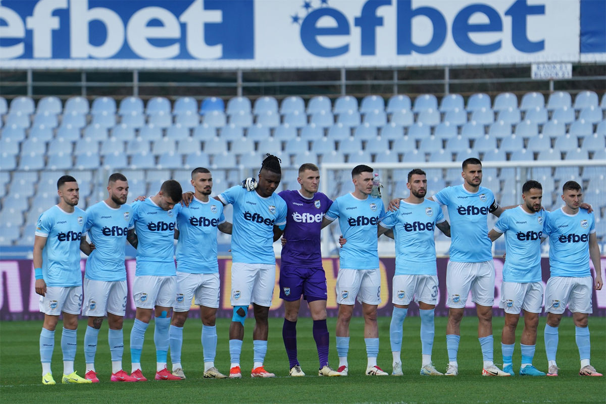 În Bulgaria s-a ținut un minut de reculegere în memoria unui fotbalist în viață.