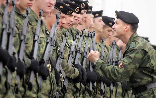Десантники совершили 1200-километровый марш и прибыли на полигон "Опук" в Крым.