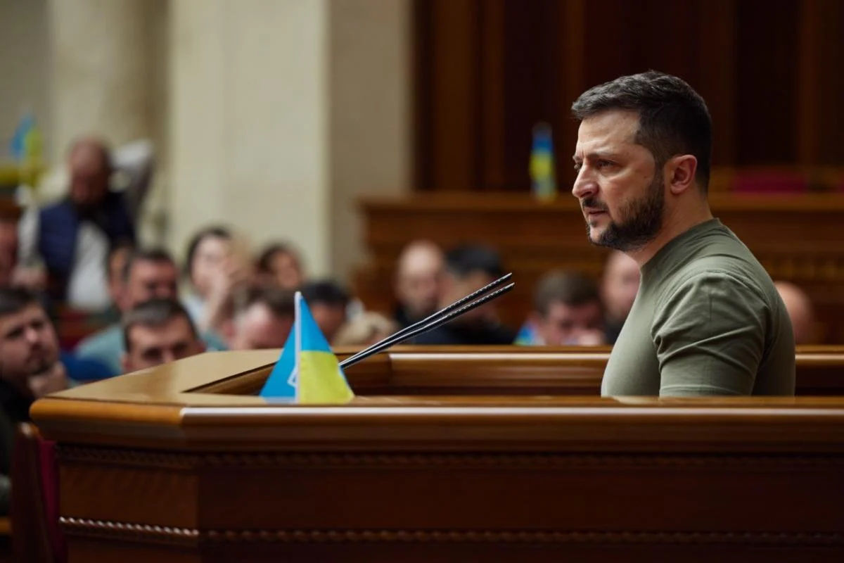 Зеленский подписал закон о десоветизации законодательства.