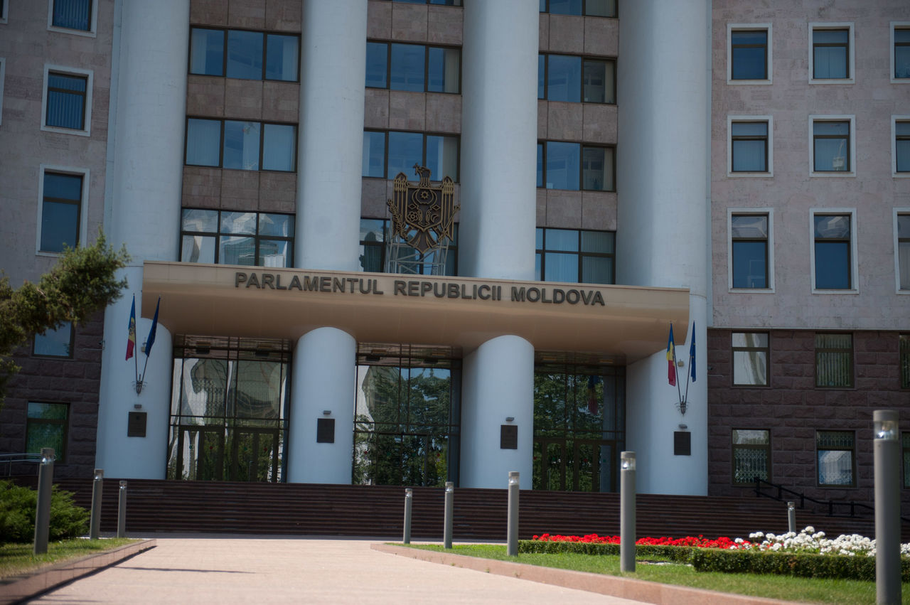 Парламентские комиссии рекомендовали депутатам повторно принять законы.