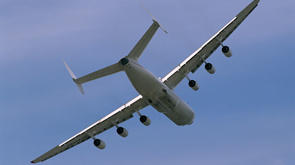 Ан-225 был спроектирован и построен в СССР на Киевском механическом заводе в 1984—1988 годах.