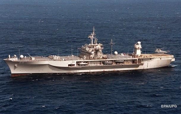 Командно-штабной корабль ВМС США Mount Whitney.