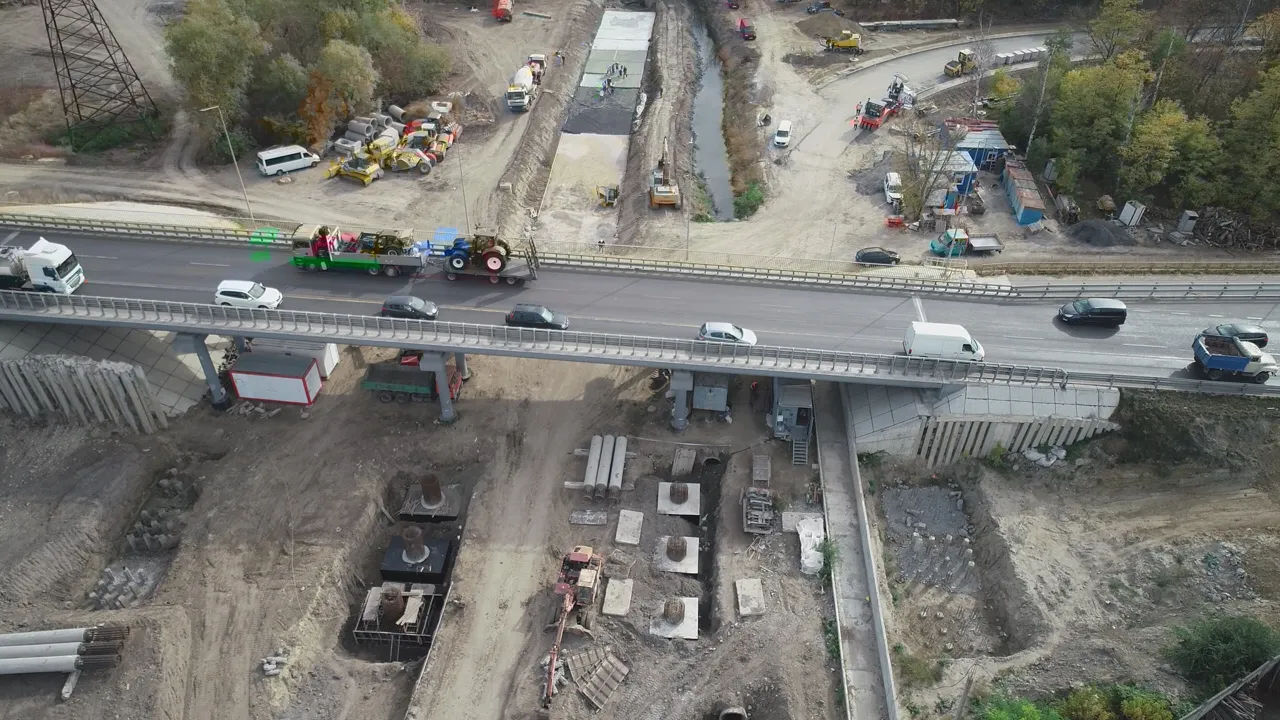Construcția podului de pe șoseaua Balcani, prelungită: Cheltuielile au crescut până la 184 de milioane de lei.