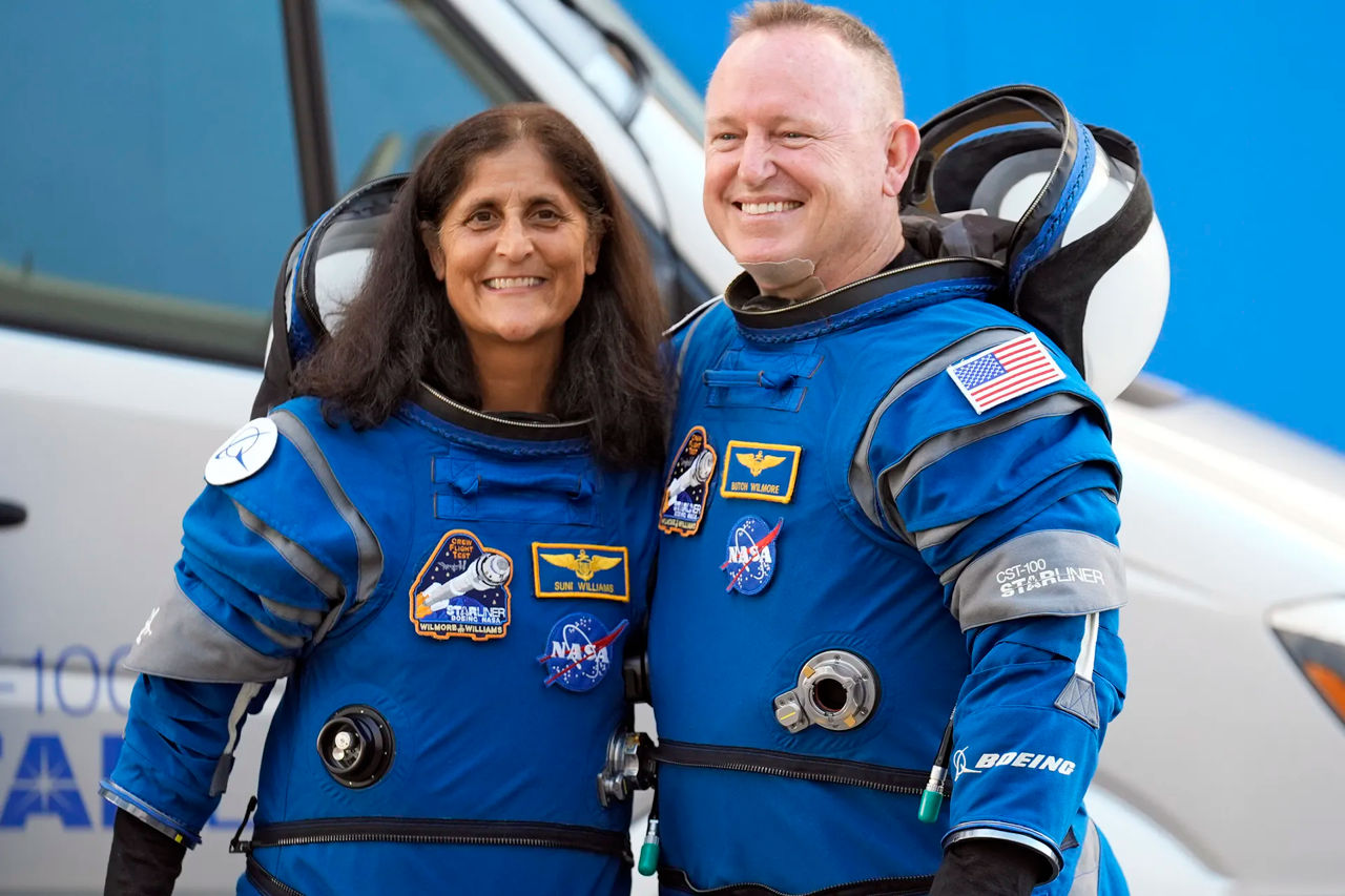Astronauții blocați pe ISS timp de nouă luni vor reveni în curând pe Pământ.