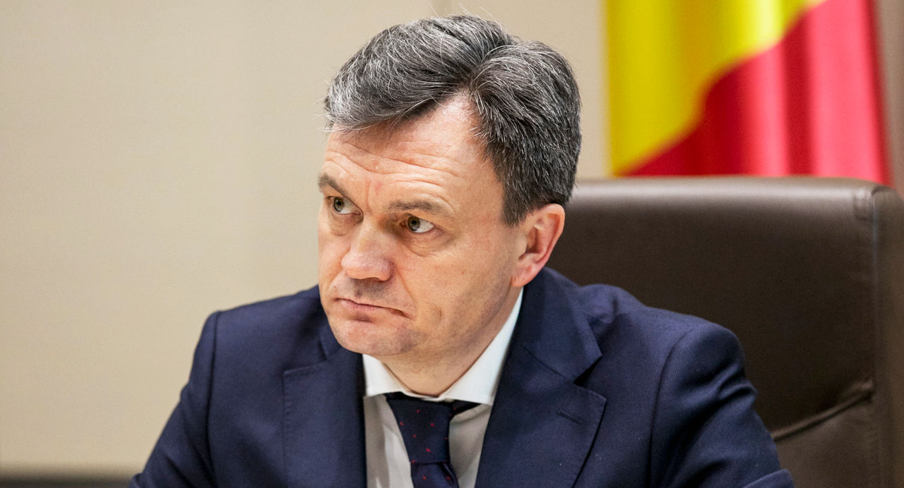 Речан пообещал "трудные, но необходимые решения" после атаки в аэропорту.